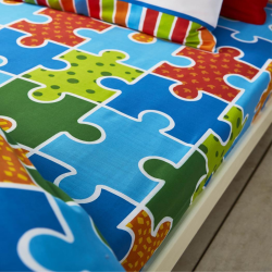 FUNDA NORDICA DINO DE CATHERINE LANSFIELD