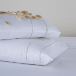 Juego de Sábanas modelo Victoria de Fundeco de venta en Almacenes Julián Sánchez.