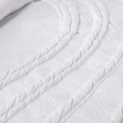 Colcha Verano Manterol Cubrecama Urban Chic geométrica, de venta online!