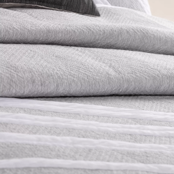 Colcha Verano Manterol Cubrecama Urban Chic geométrica, de venta online!