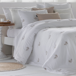 COLCHA BOUTI MODELO AMALIA DE FUNDECO