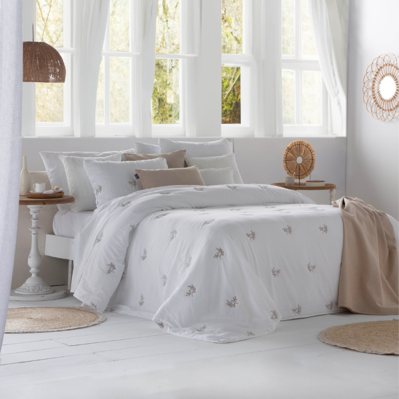 COLCHA BOUTI MODELO AMALIA DE FUNDECO