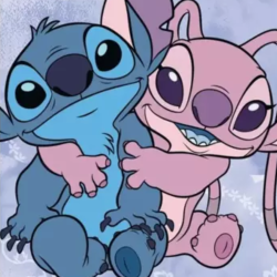 Toalla playa piscina Stitch Cutie en Almacenes Julian Sanchez