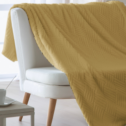 Manta plaid Antilo Dariel para sofá o cama, de venta online en Almacenes Julián Sánchez.