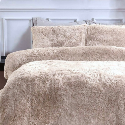 Edredón de pelo rabbit y flanel tacto seda modelo Noursila de Pielsa de venta online!