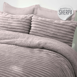 Edredón de pelo sherpa borreguito modelo Rabbit de Pierre Cardin de venta online!