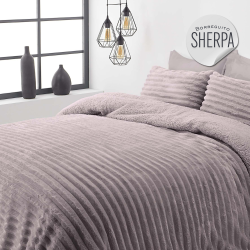 Edredón de pelo sherpa borreguito modelo Rabbit de Pierre Cardin de venta online!