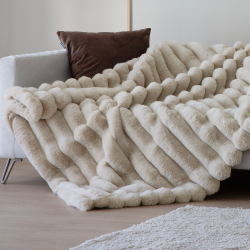 Manta plaid Antilo Bayron para sofá o cama, de venta online en Almacenes Julián Sánchez.